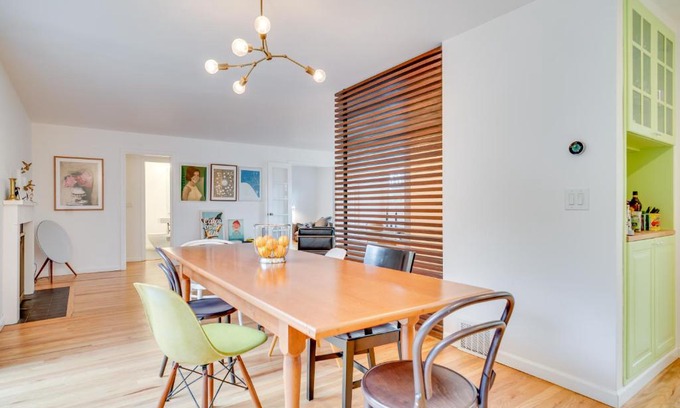 Stevens House | Open Layout with Patio! Cozy 2BR by the UW Arboretum home