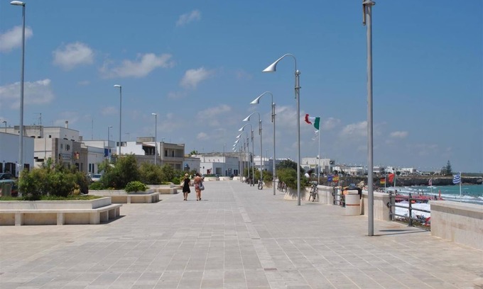 San Foca House | Open space apartment 10 meters from the SAN FOCA beach