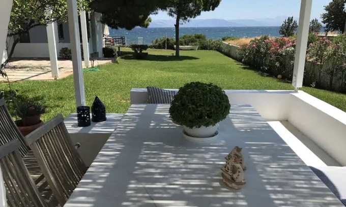 Nea Makri House | Open & Swim