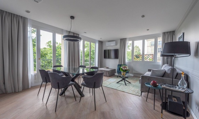 Bercy Apartment | Opera, 2BR/2BA, 6 people