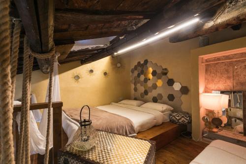 Calcata Historic Town Apartment | Opera Suites - Le mille e una notte