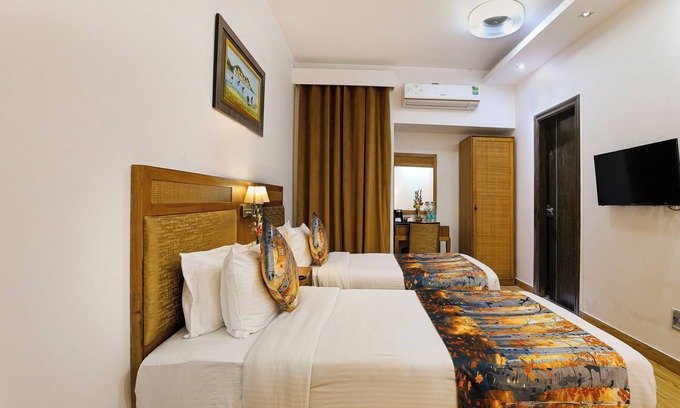 New Delhi Hotel | OPO PREMIER