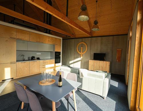 Velence Apartment | Optimist apartmanház Velence