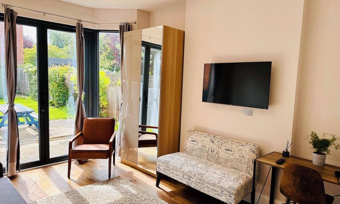 Harrow House | Opulent 4-bed house in Harrow