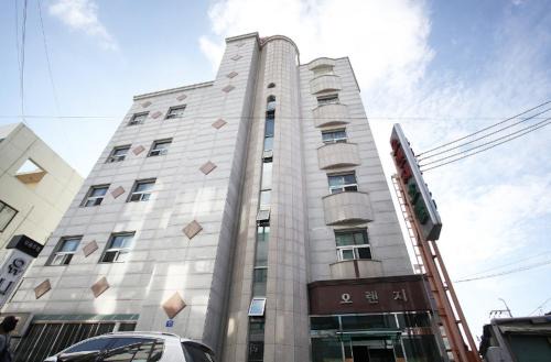 Downtown Hotel | Orange Hotel Jeju