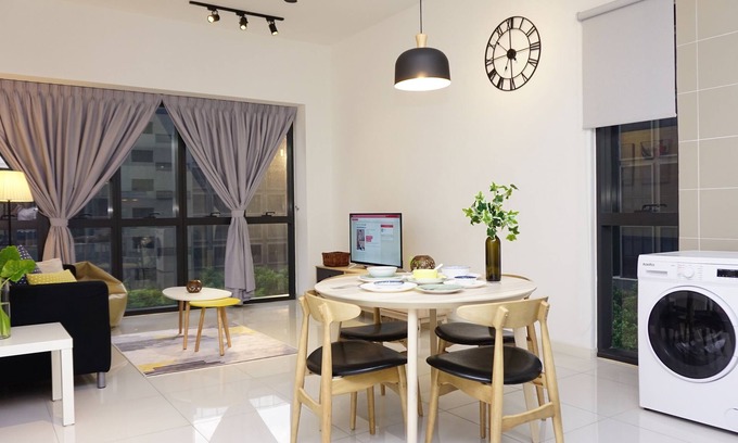 Petaling Jaya Apartment | Orangerabbit Family Suite@PJ Icon City -6 Pax,Sky view Pool ,Free Wifi