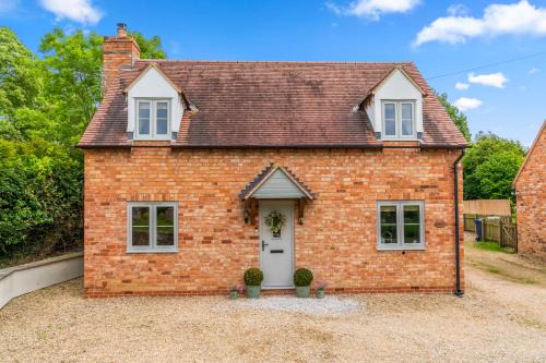 Alderton House | Orchard Cottage