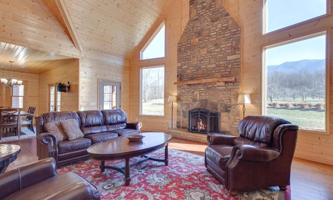 Rocky Grove House | Orchard Hideaway