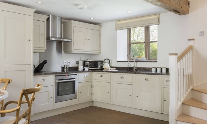 Little Cowarne Cottage | Originally converted from a 17th Century stone barn, set in a wonderful rural location