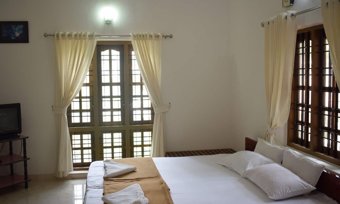 Thekkady Bed & Breakfast | Oriole Homestay - A nest in the Ghat