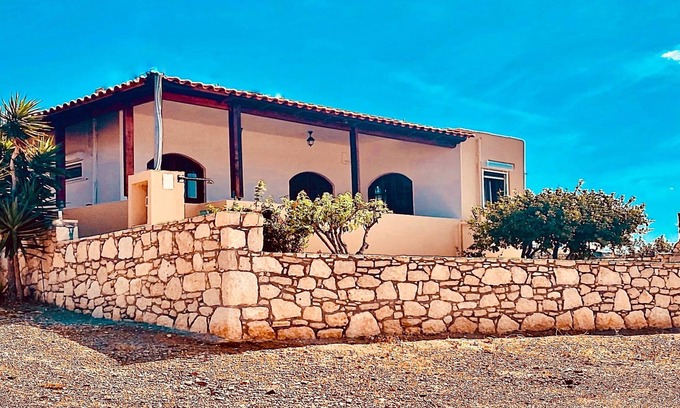 Minoa Pediada House | Orionas-relaxing Home by the Sea*