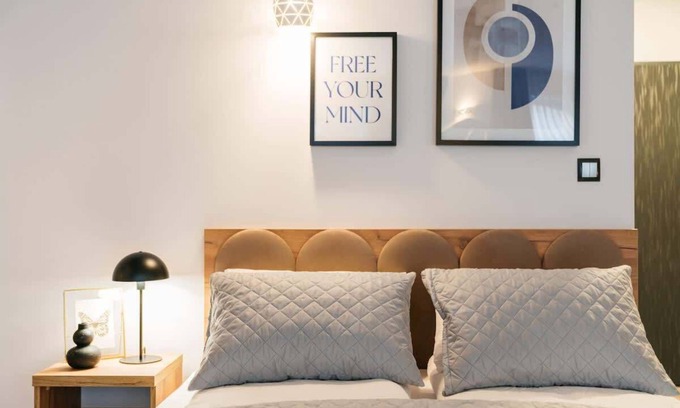 Ursus Apartment | ORSO Apartment with king size bed