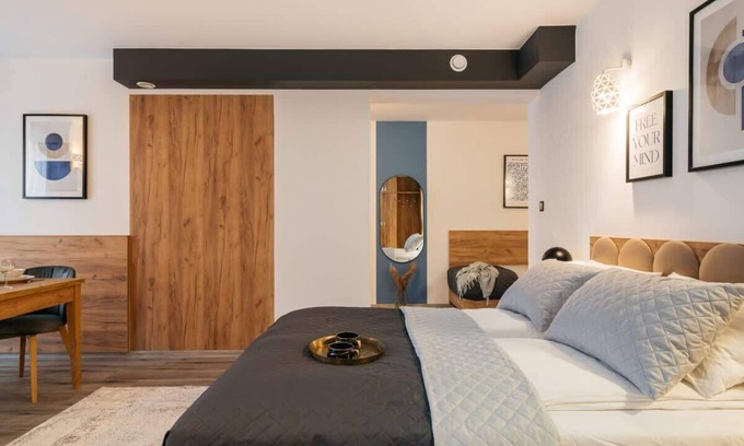 Ursus Apartment | ORSO Apartment with king size bed