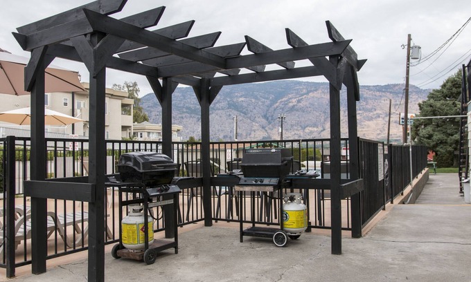 Okanagan-Similkameen Hotel | Osoyoos Lakeview Inn & Suites
