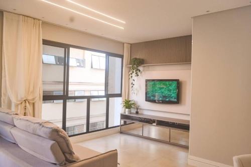 Castelo Branco Apartment | Otimo apto com WiFi a 550m do mar em Itapema SC