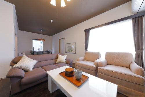 Saruhashi Villa | Otsuki Resonal Saruhashi