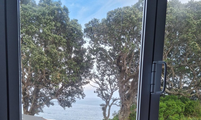 Te Kaha Ski Chalet | Our Coastal Hideaway No 2..