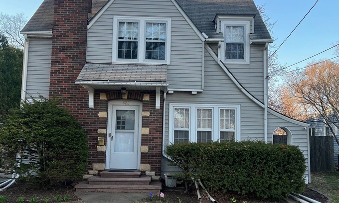Iowa City House | Our home offers Beauty, comfort and LOCATION!