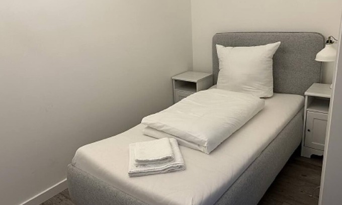 Bramfeld Apartment | Our small guest room no. 46 located at our apartment house Haldesdorfer Straße is suitable for 2.