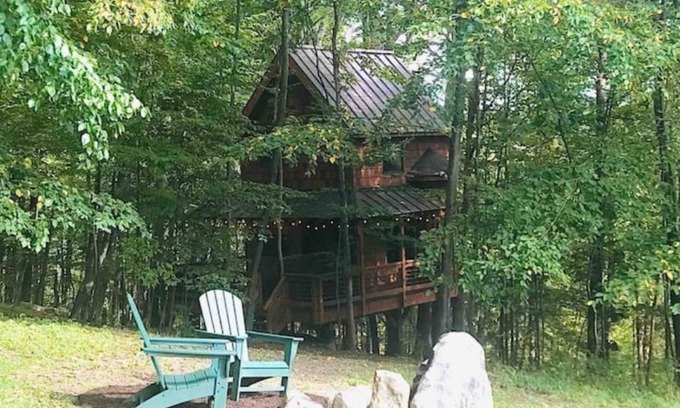 Argyle House | Out On A Limb - A Magical Treehouse Experience