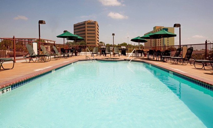 Shearer Hills - Ridgeview Apartment | Outdoor Pool and Hot Tub | 15 Mins from Riverwalk!