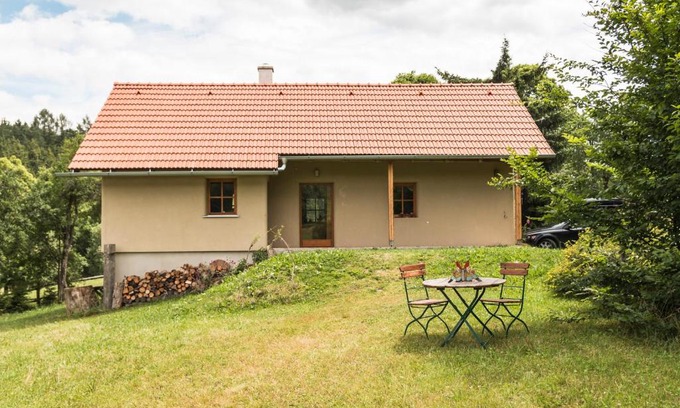 Hartmanice House | Outline chata Svetla