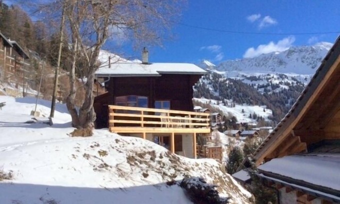 Chandolin Ski Chalet | Outside : 2-storey flat in a typical chalet in Chandolin, for 5 persons, beautiful terrace with nice