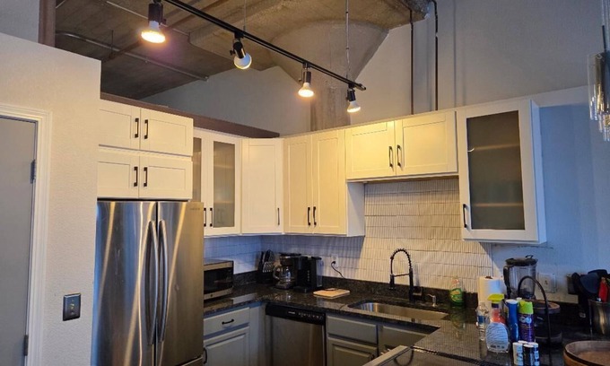 Crossroads Arts District Condo | Outstanding Loft Remodel in KC Crossroads