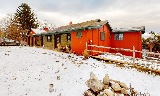 Hammondsport House | Over the River and Through the Woods