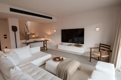 Anatolikos Sinikismos Villa | OVILIO KALAMATA