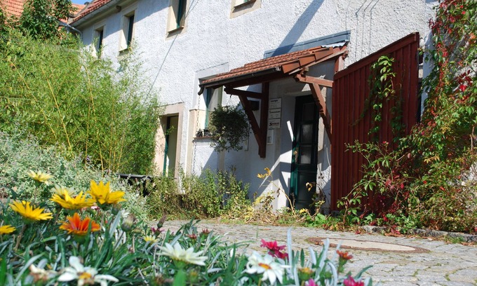 Bannewitz Cottage | Own green idyll in the south of Dresden :-) a stone's throw from the city center