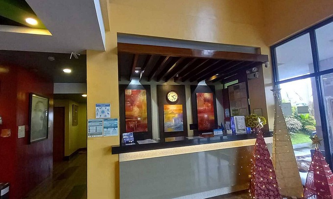 Naga Hotel | OYO 1037 Lendes Tourist Inn Main