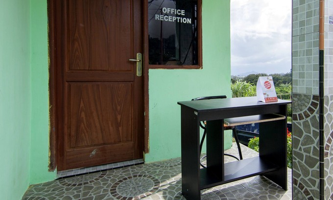 Berastagi Hotel | OYO 1701 Bagus Inn