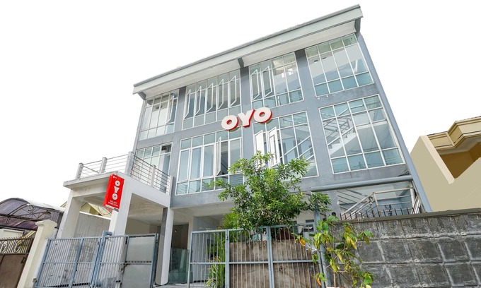 Suko Manunggal House | OYO 661 Galaxy Homestay