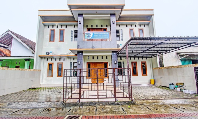 Temon Hotel | OYO 92071 Yusman Homestay Syariah