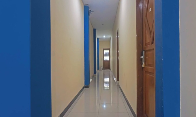 East Jakarta Hotel | OYO 92656 Jati Residence Pulo Gadung