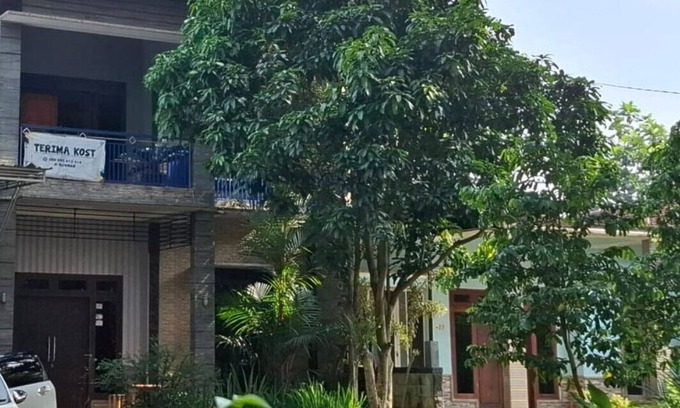 Asrikaton Hotel | OYO 94628 Arjuna Guest House Syariah