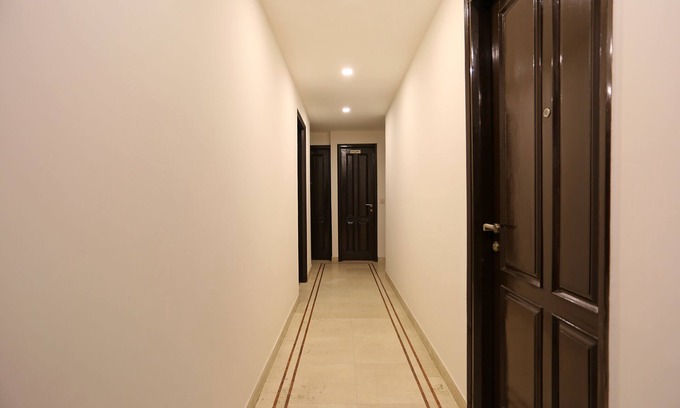 Safdarjung Enclave Hotel | OYO Flagship 746 Bhikaji Cama Place