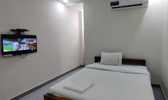 Tambaram Hotel | OYO Flagship 93469 Senthur Murugan