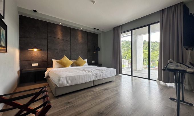 Batu Caves Hotel | OYO Townhouse, Selayang formerly RHR Hotel