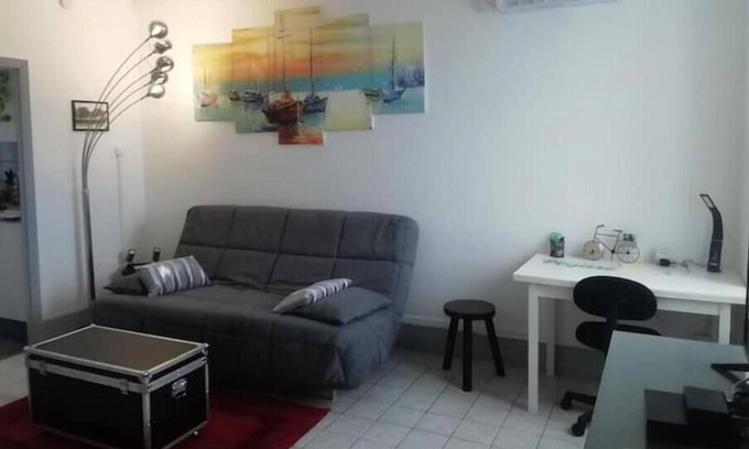 Fourchambault Apartment | Pégase Classé 3 Animaux Bienvenus, Supermarché à Côté, Terrasse Privée