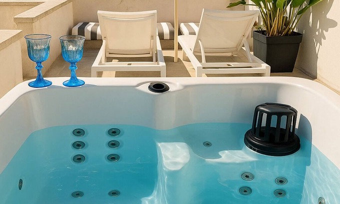 Lendinuso House | P4T BY THE SEA WITH JACUZZI - TERRACE AND SEA VIEW- 20MT FROM THE BEACH