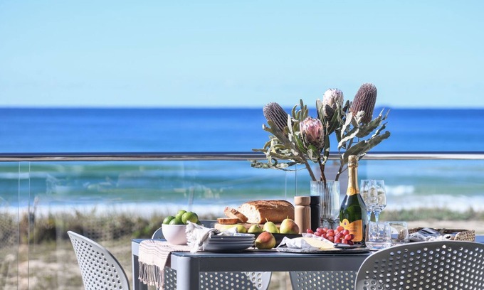 Wooli House | Pacific Dawn on the Beach One