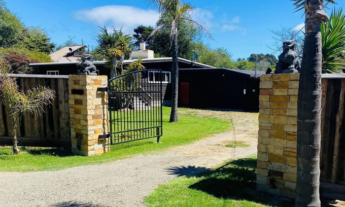 Inglenook House | Pacific Sands Vacation Home