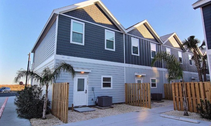 Corpus Christi Villa | Padre Beach View 201K