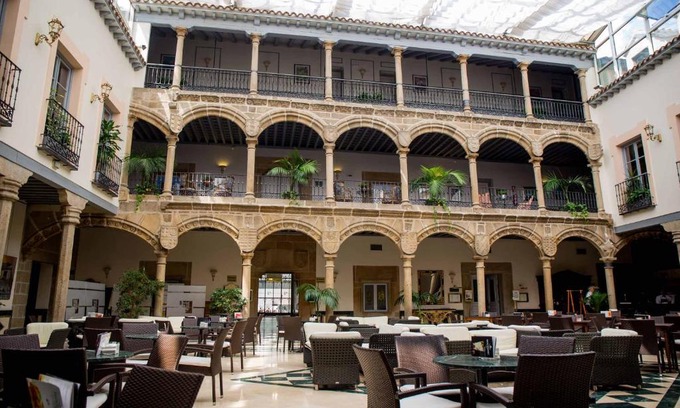 Old Town of Avila Hotel | Palacio de los Velada