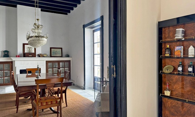 Jerez de la Frontera Old Town Ski Chalet | Palacio Jaramago - Ole Solutions