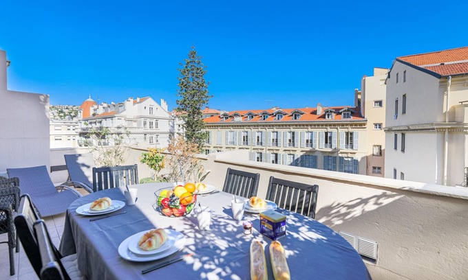 Musicians Quarter Apartment | PALAIS L'ESCURIAL AP4069 by RIVIERA HOLIDAY HOMES