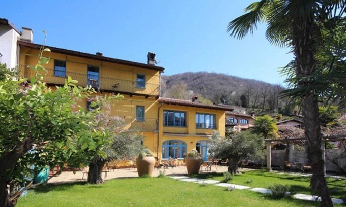 Croglio Apartment | Palazzo dei Ulivi - Suite Primavera, Purasca, Switzerland
