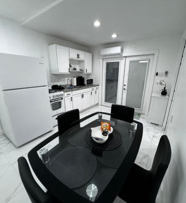 West Palm Beach Apartment | Palm Beach Paradise
